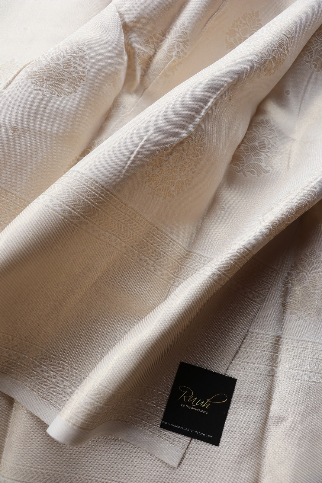 SEMI SILK SAREE WITH WOVEN BUTTAS