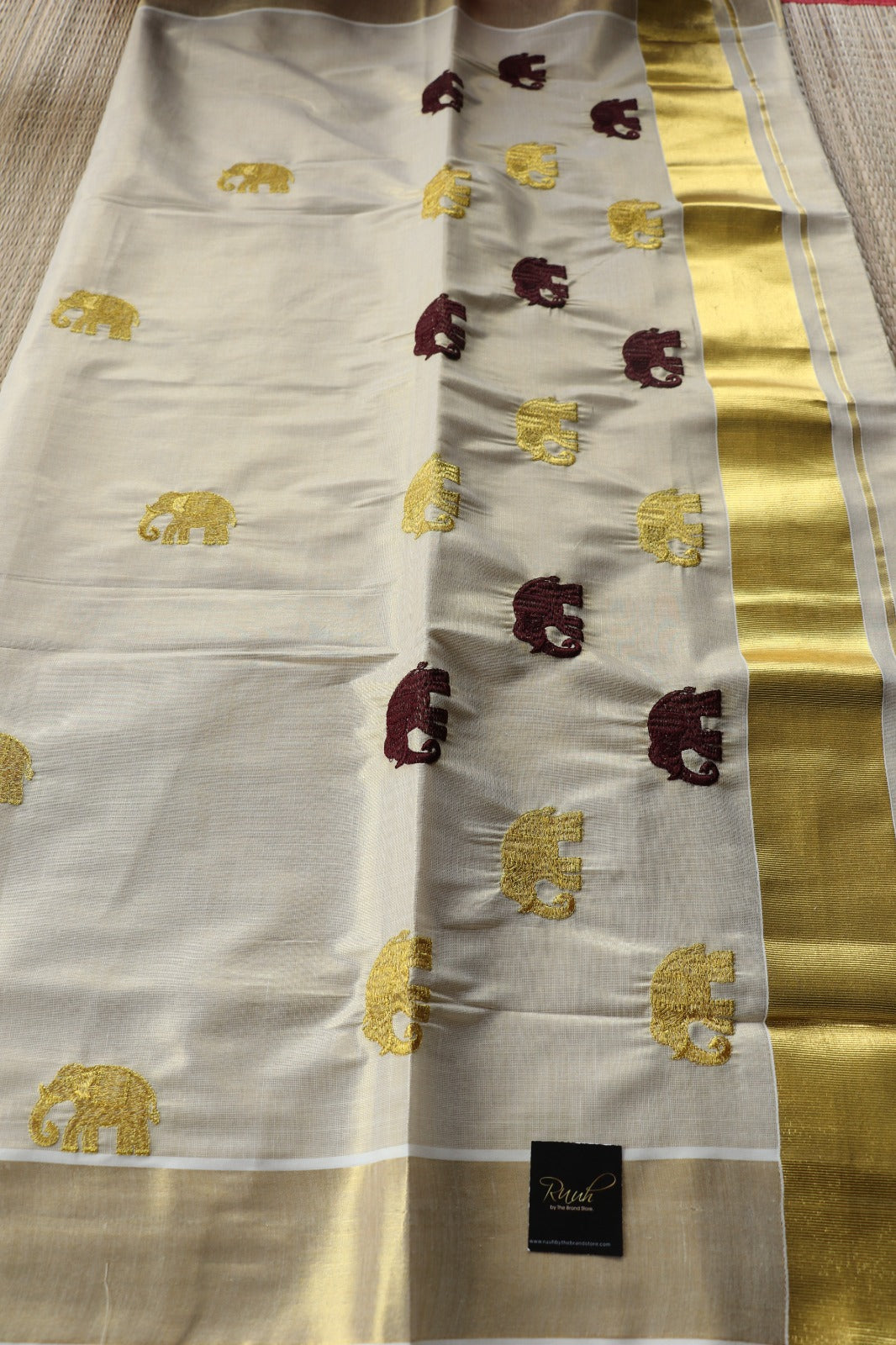 ELEPHANT EMBROIDERY- DARK GREEN