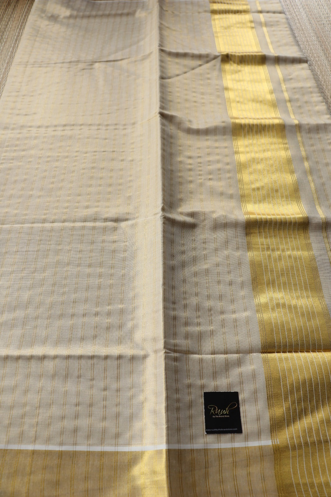 TISSUE VERTICAL STRIPES