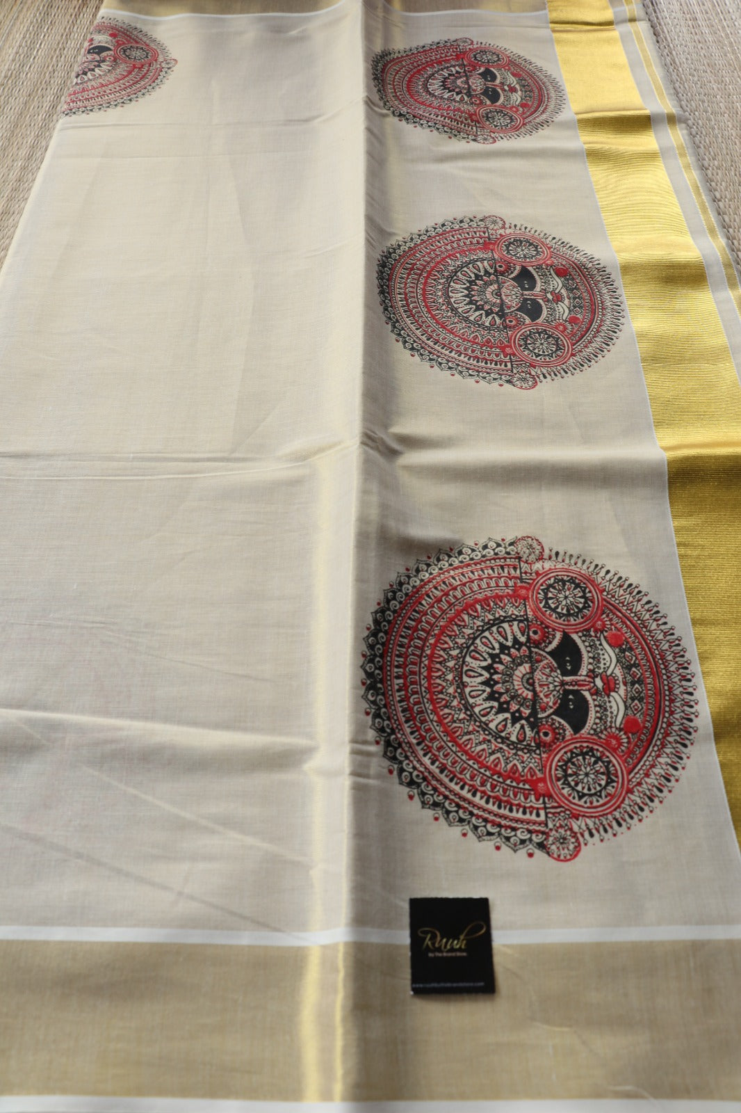 THEYYAM PRINT ON KERALA TISSUE