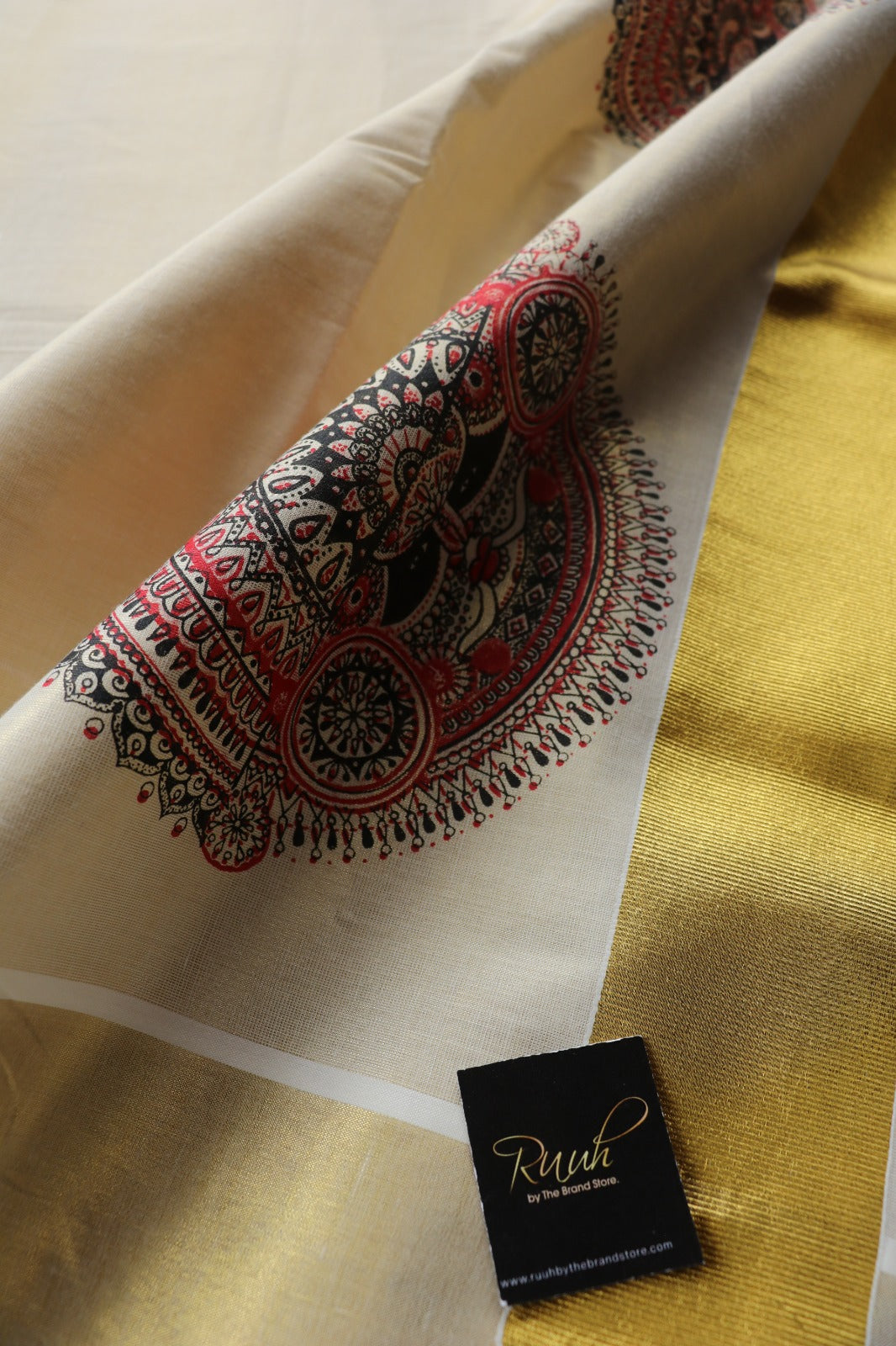 THEYYAM PRINT ON KERALA TISSUE