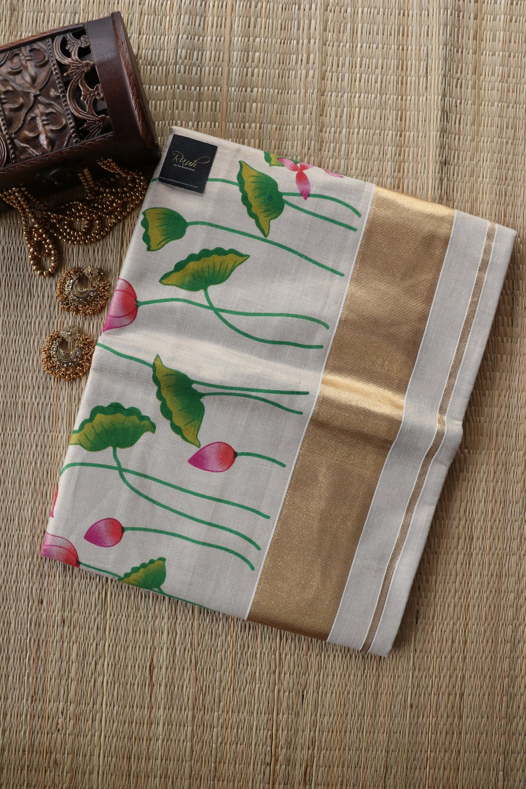 LOTUS PRINTED KERALA TISSUE SAREE