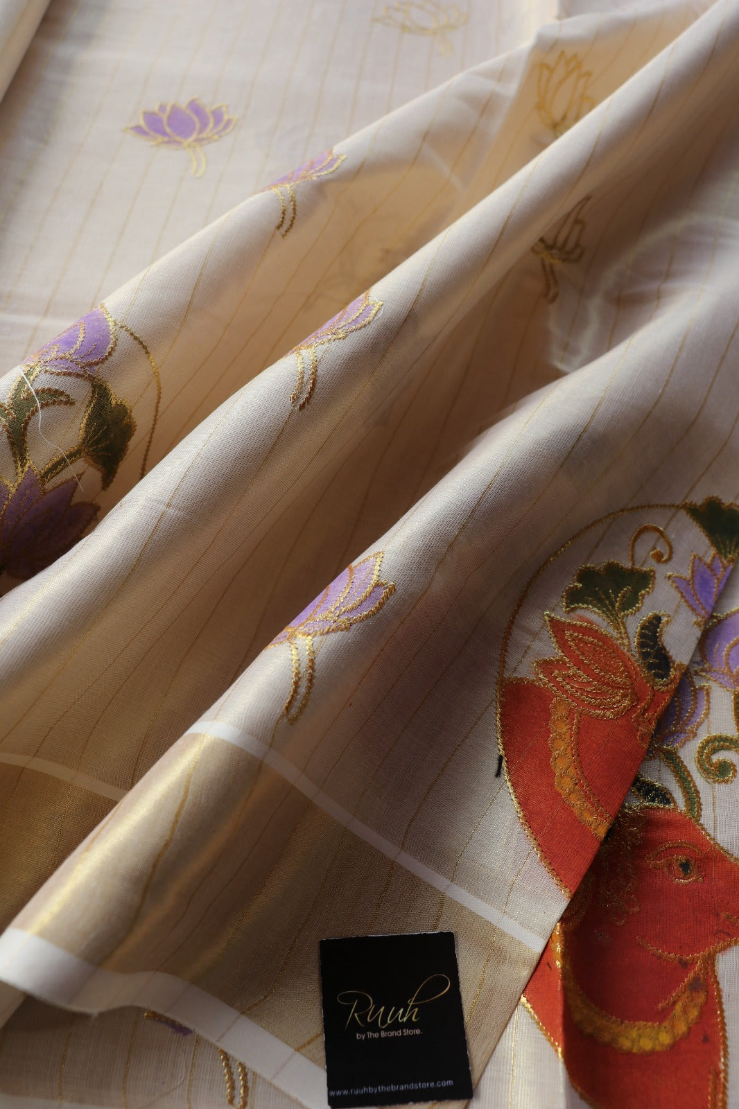 KERALA TISSUE PICHWAI EMBROIDERY