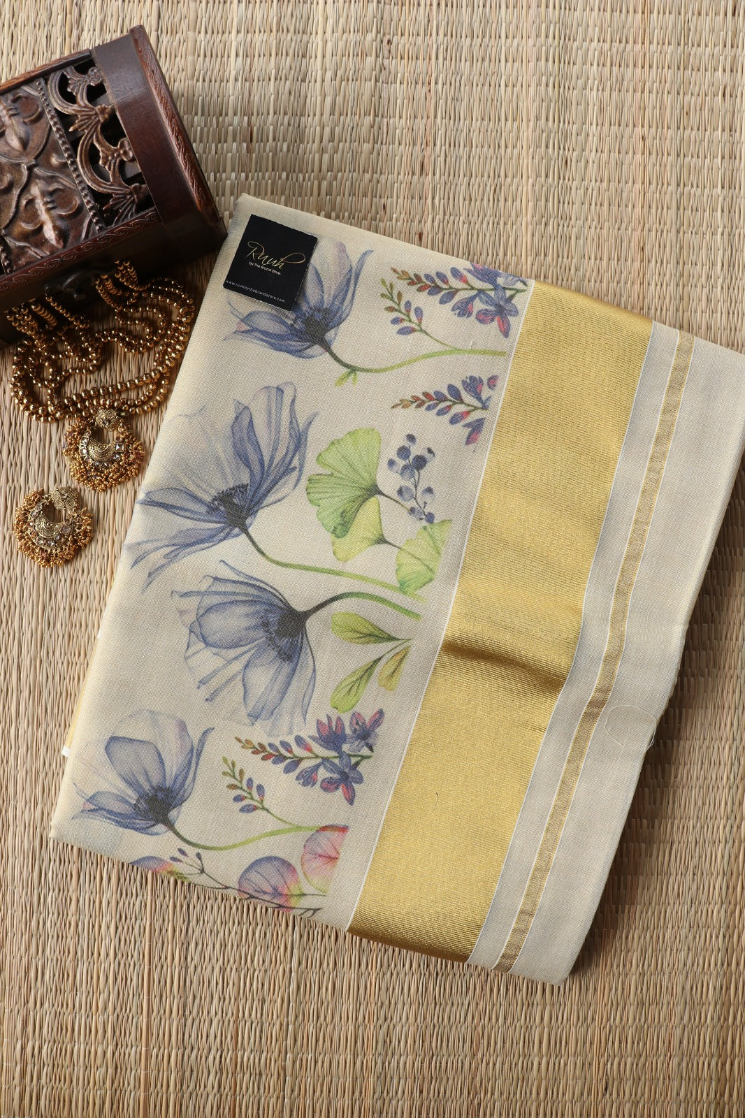 KERALA TISSUE WITH FLORAL PRINT