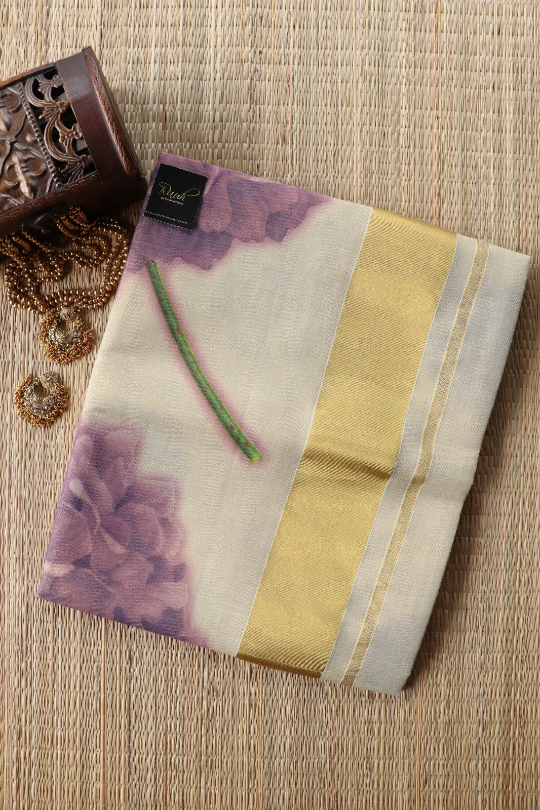 KERALA TISSUE WITH FLORAL PRINT