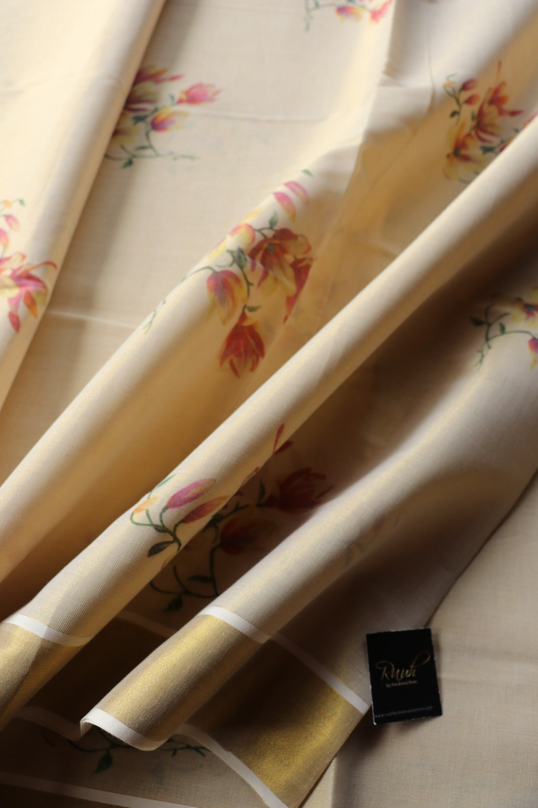 KERALA TISSUE WITH FLORAL PRINT