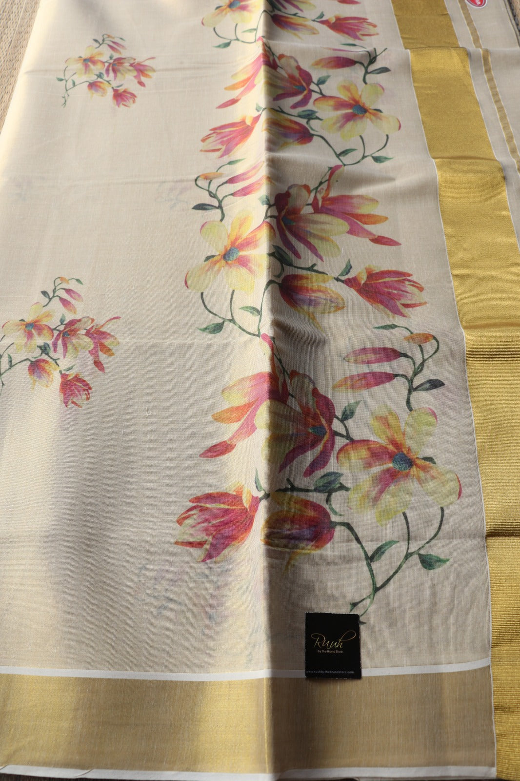KERALA TISSUE WITH FLORAL PRINT