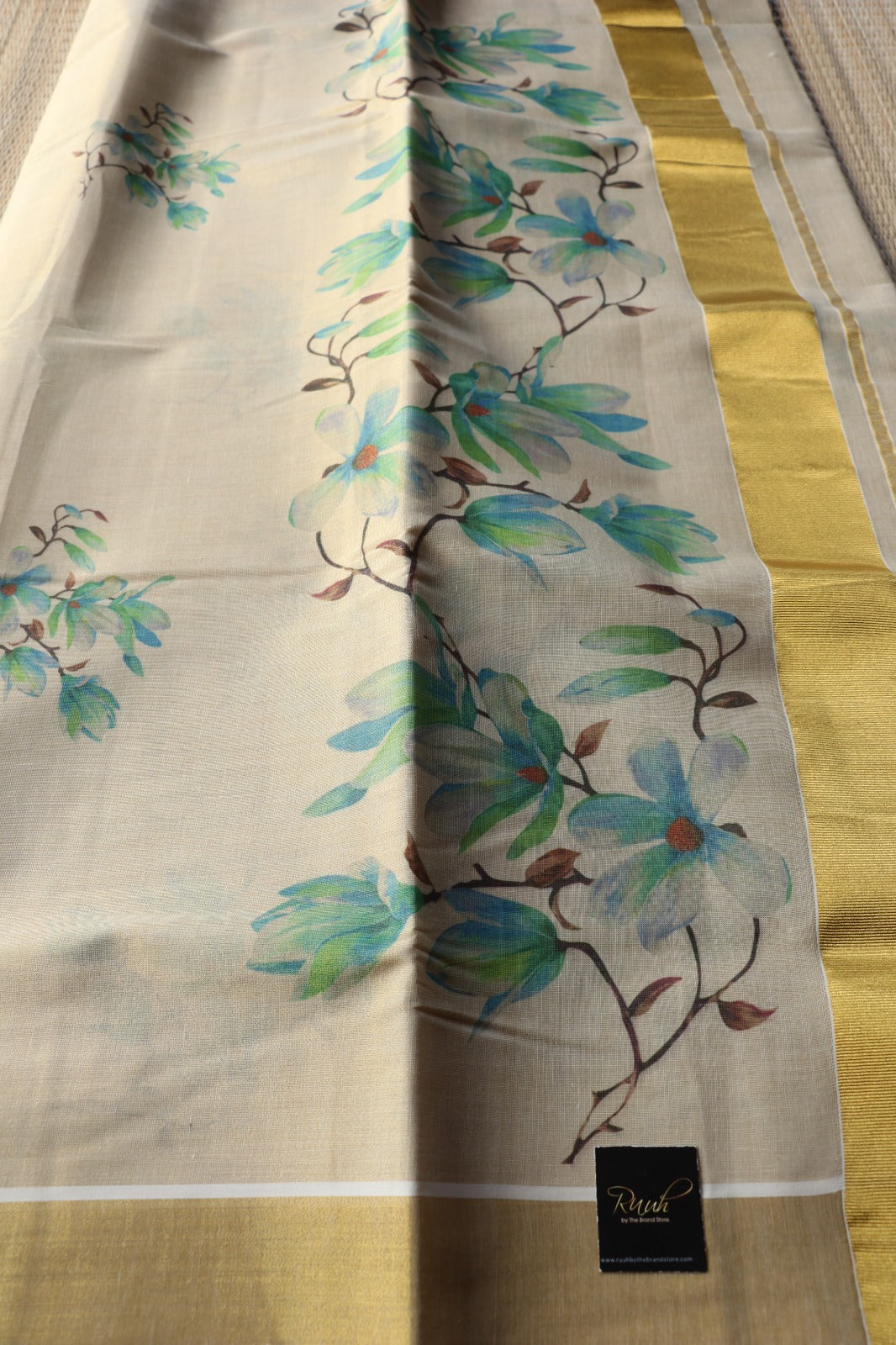 KERALA TISSUE WITH FLORAL PRINT