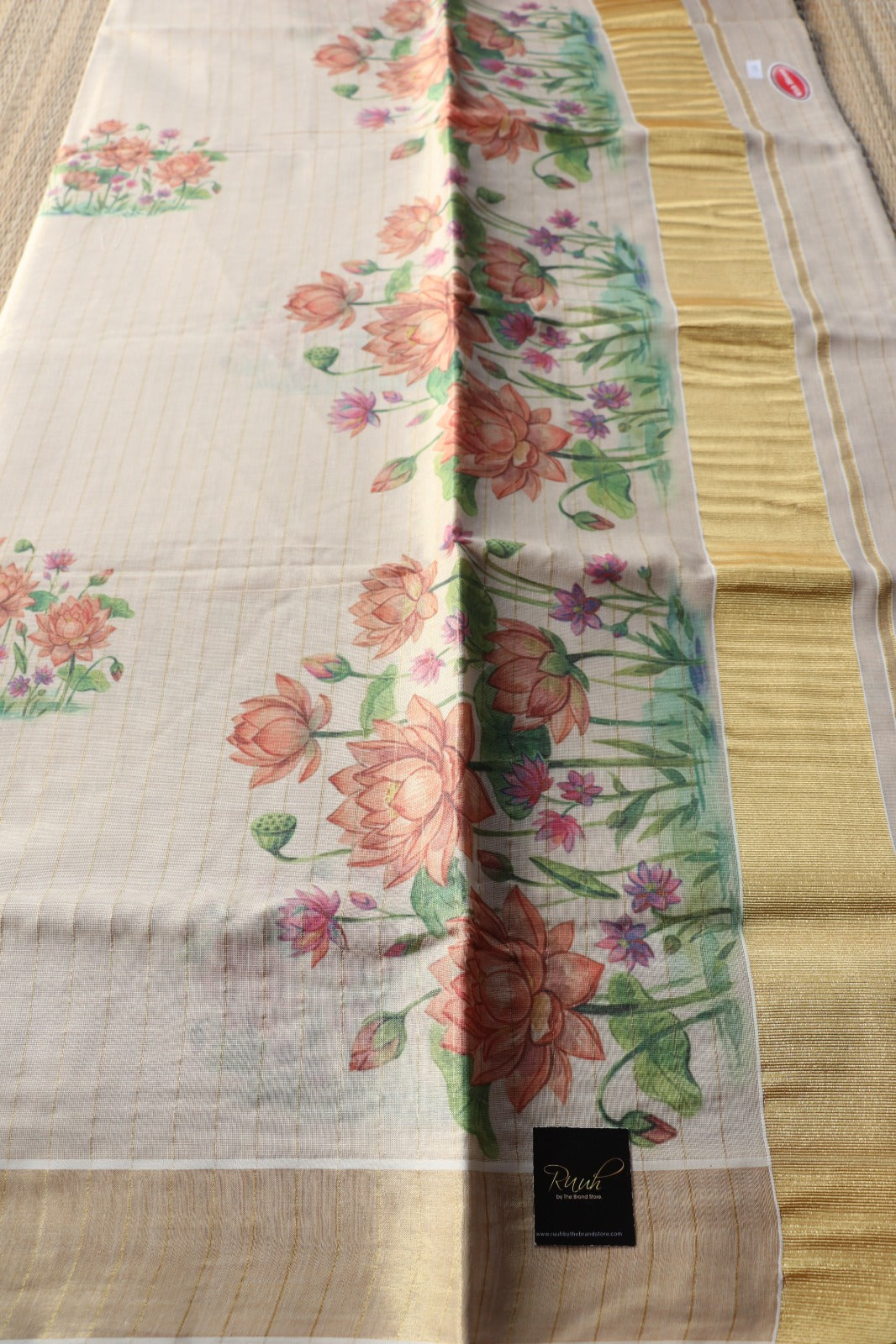 KERALA STRIPE TISSUE WITH FLORAL PRINT