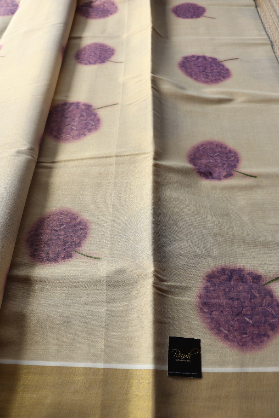 KERALA TISSUE WITH FLORAL PRINT