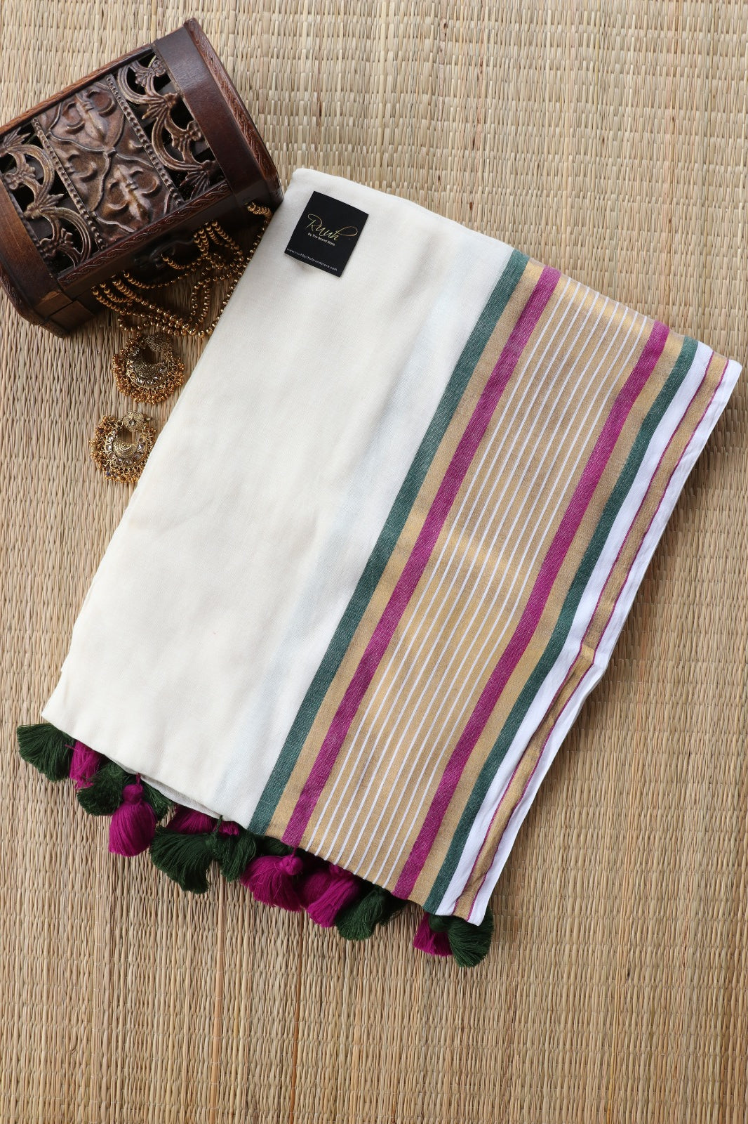 MUL COTTON SAREE WITH ZARI AND COLOUR BORDER- TBS26VC