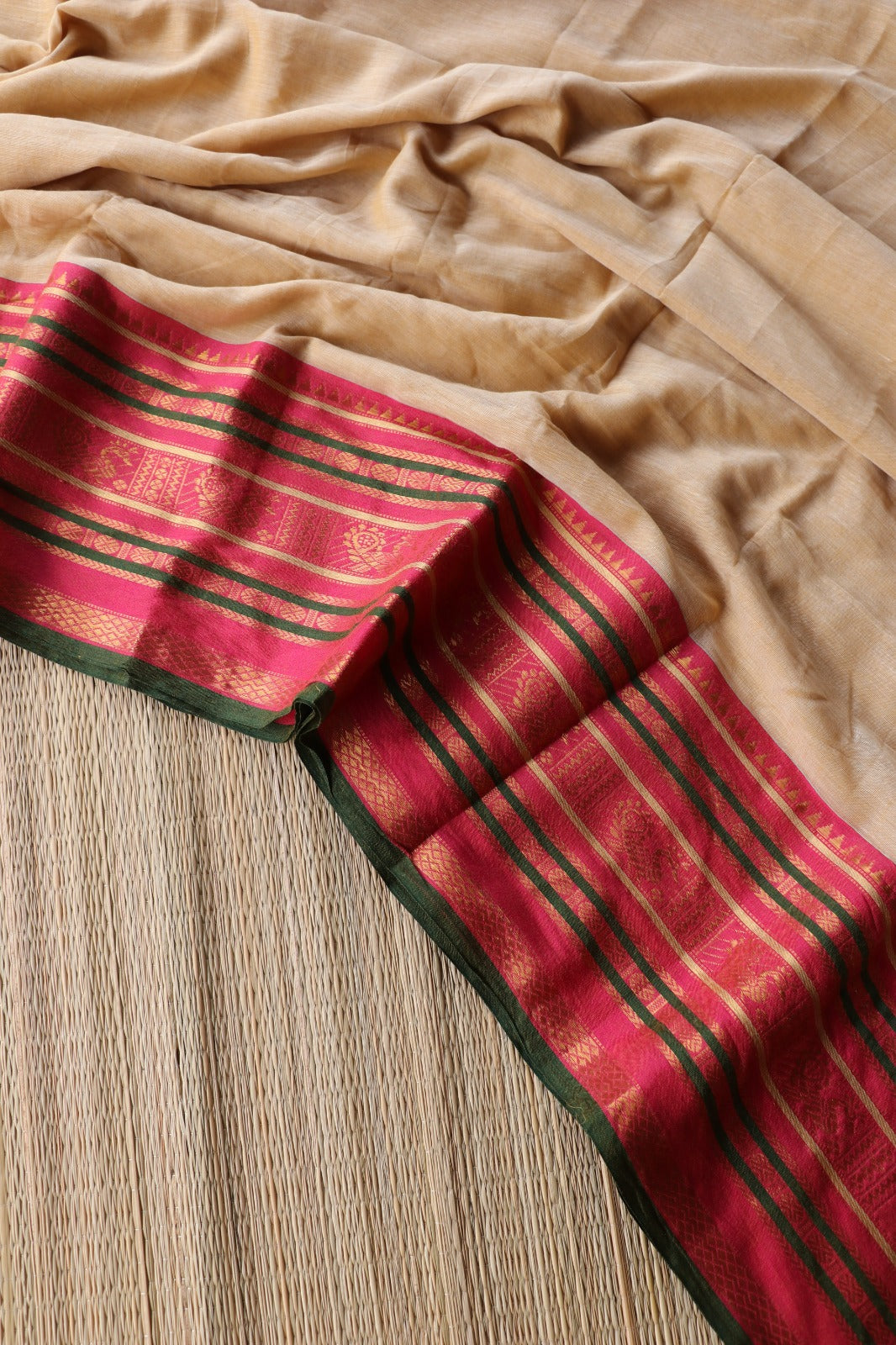 MULMUL COTTON SAREE WITH KANCHI BORDER