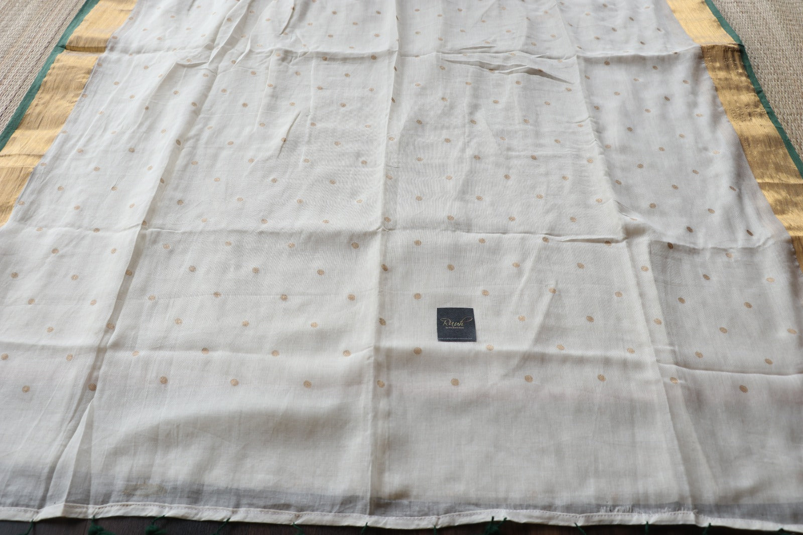 MUL COTTON WITH ZARI BORDER AND POLKA