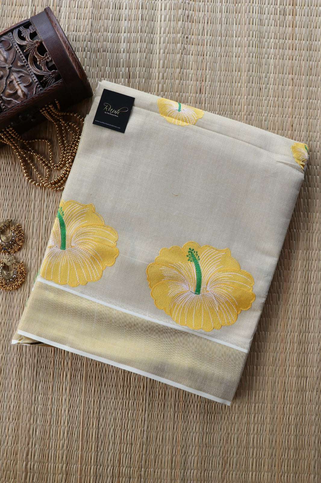 KERALA TISSUE WITH HIBISCUS EMBROIDERY