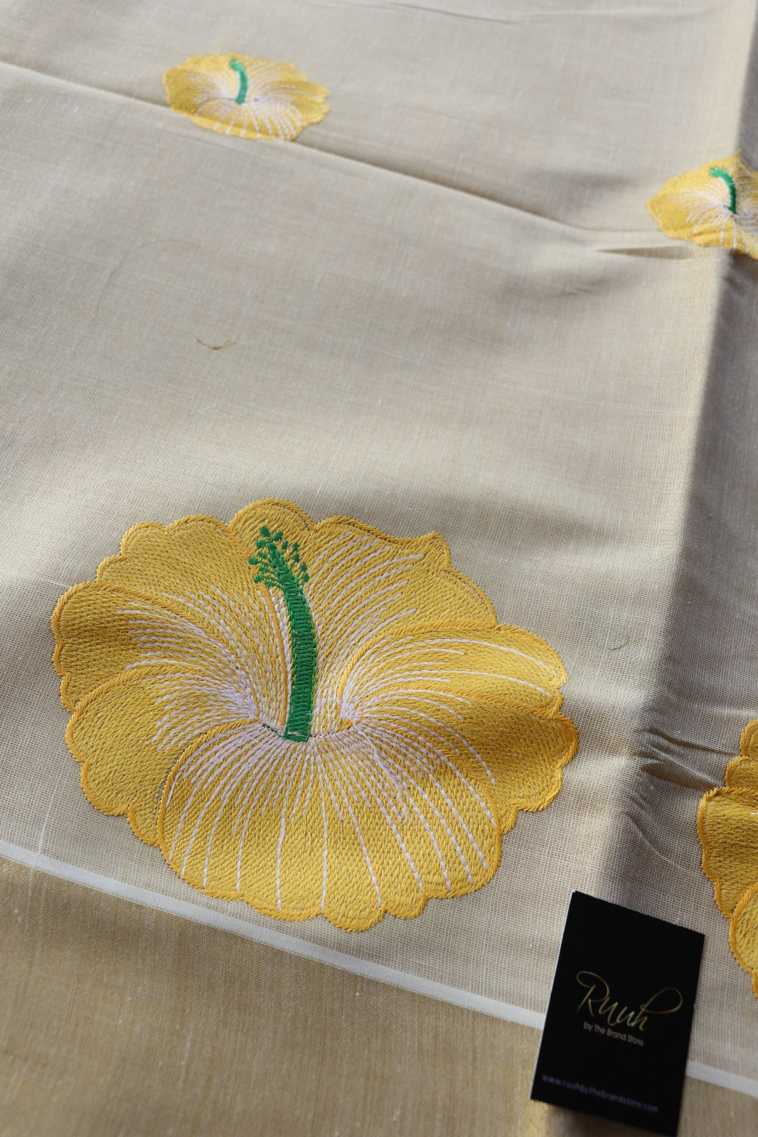 KERALA TISSUE WITH HIBISCUS EMBROIDERY