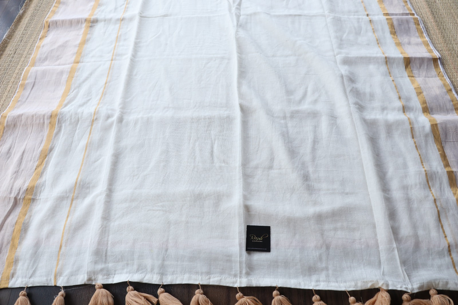 MULMUL WITH ZARI BORDERS
