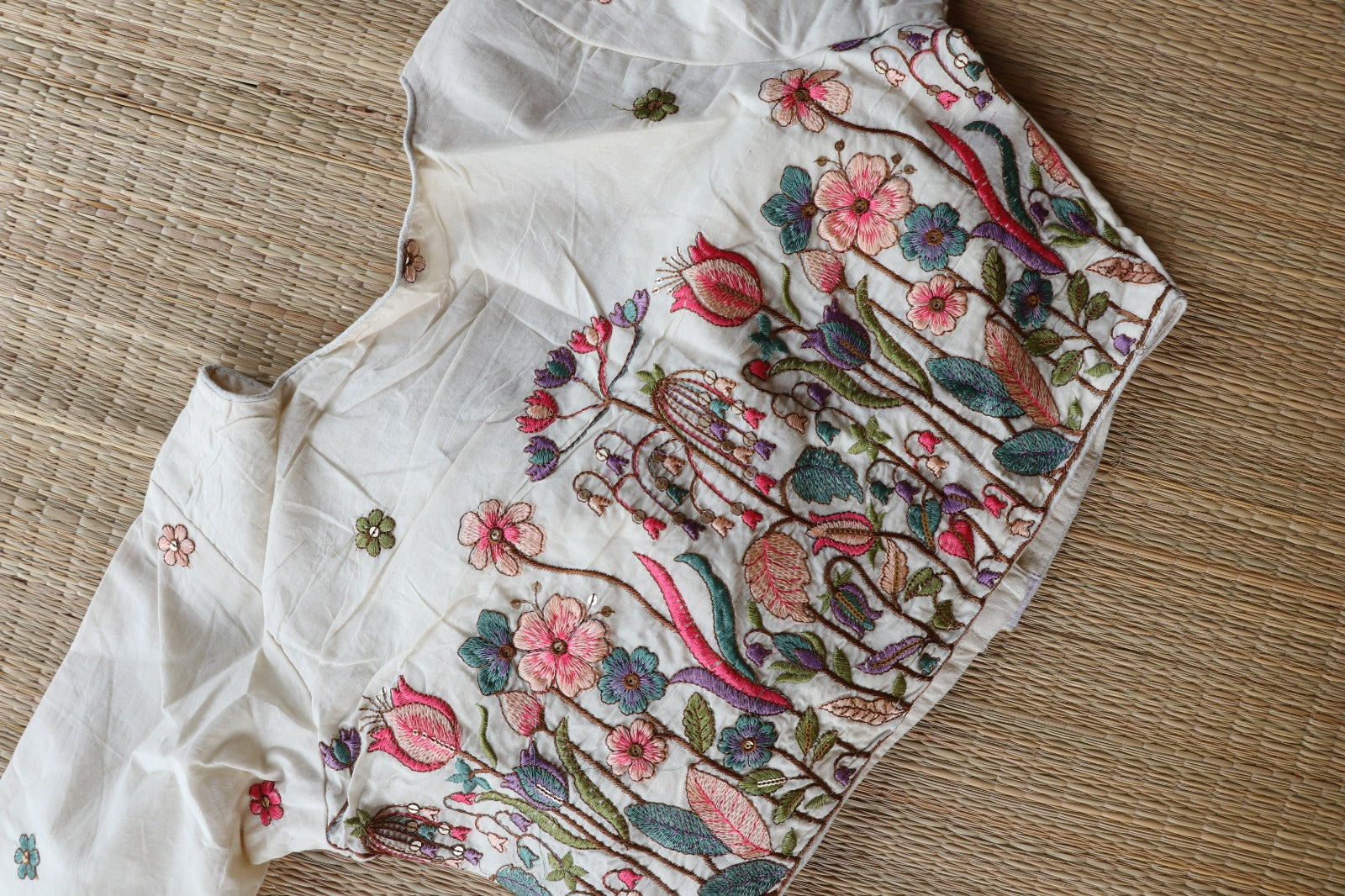 COTTON WITH EMBROIDERY BLOUSE