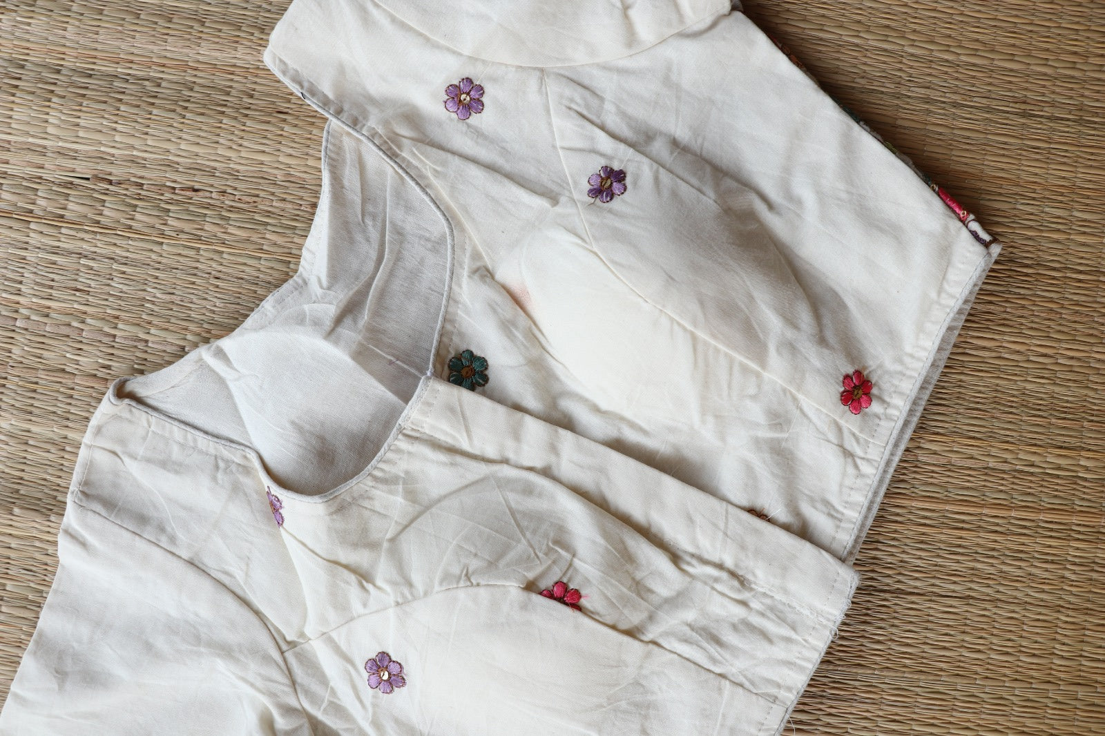 COTTON WITH EMBROIDERY BLOUSE