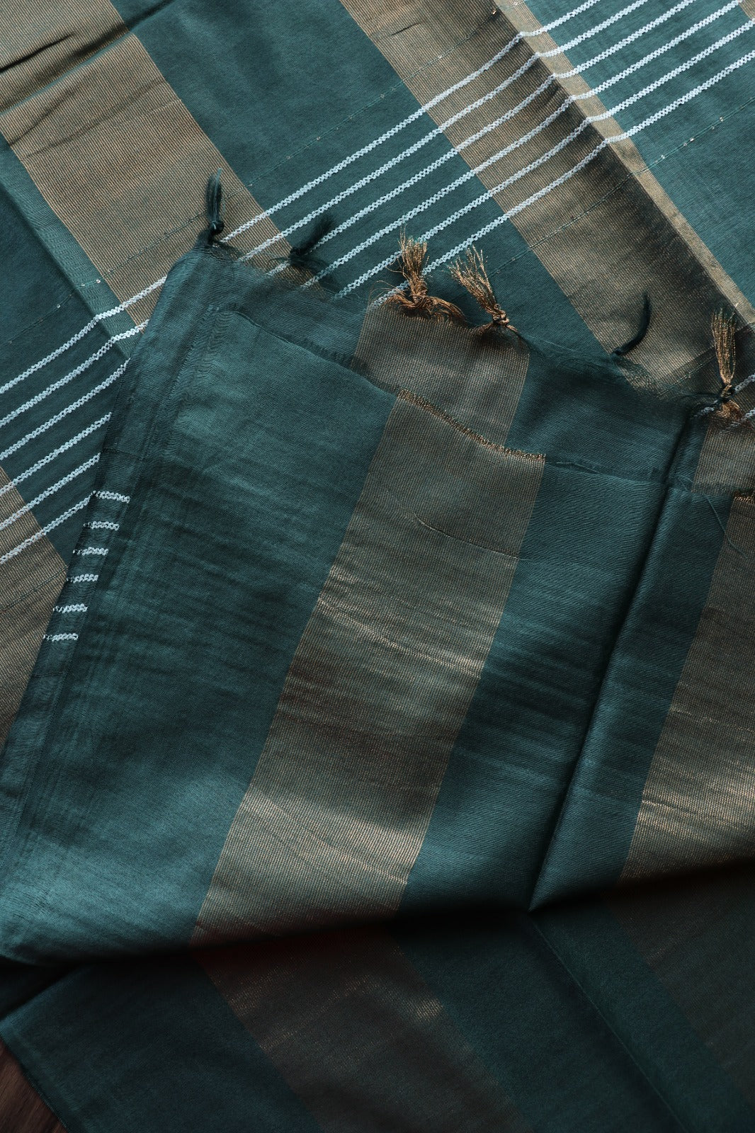 ART SILK SAREE IN STRIPE PATTERN - DARK GREEN