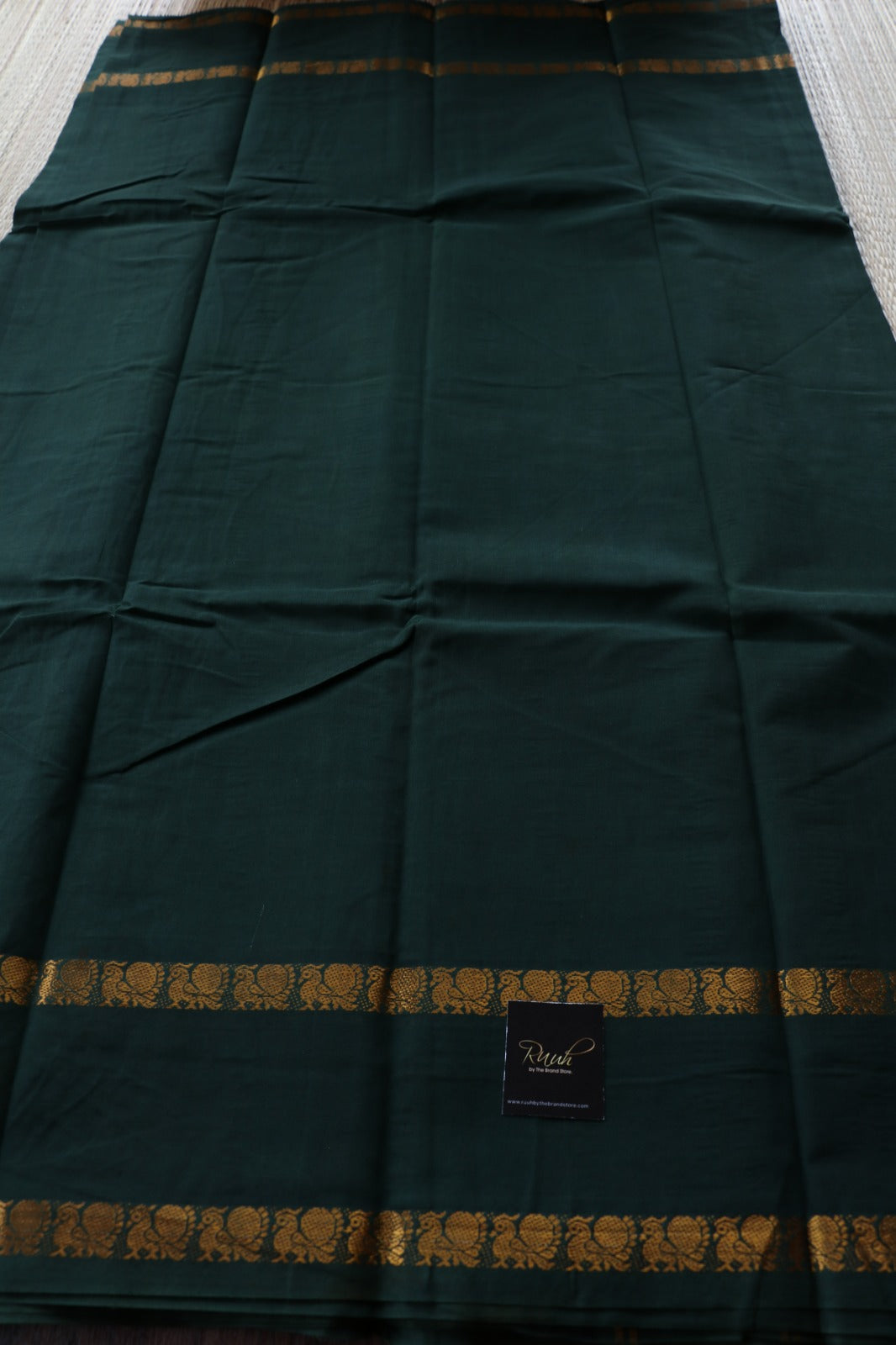 PLAIN SUNGUDI SAREE- DARK GREEN