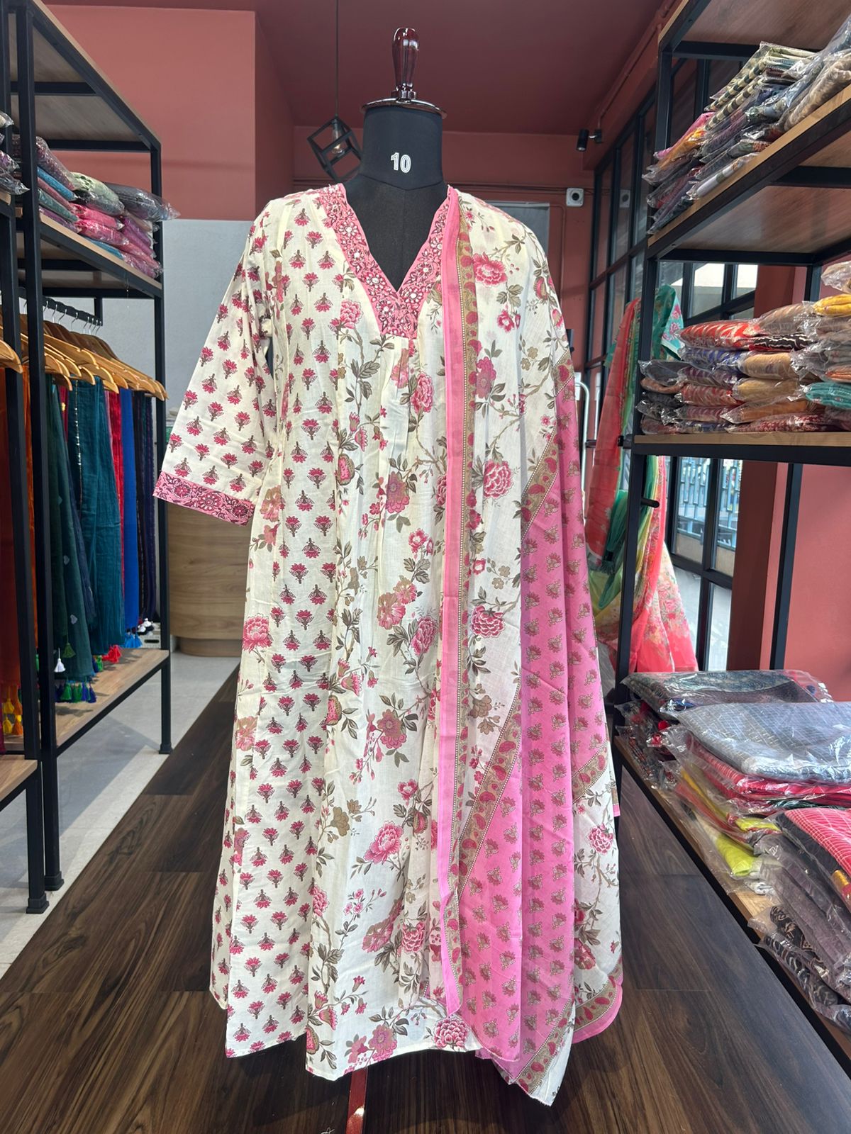 WHITE AND PINK FLORAL COTTON SALWAR SUIT SET