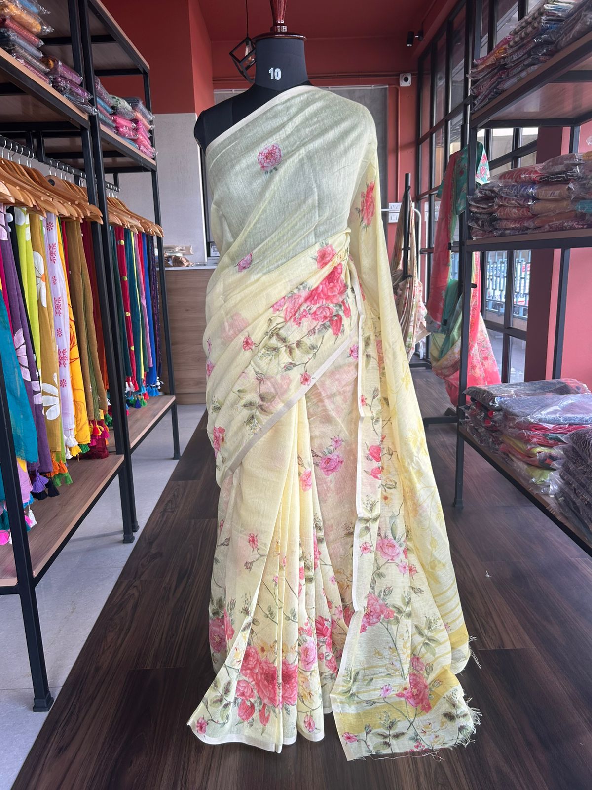 LIGHT YELLOW SEMI LINEN FLORAL PRINTED SAREE