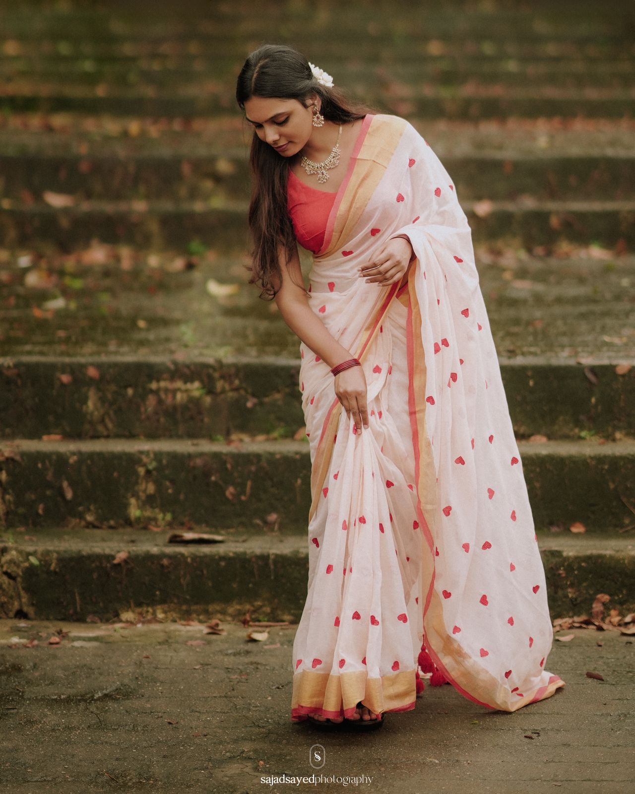 RED HEART EMBROIDERED MULMUL SAREE