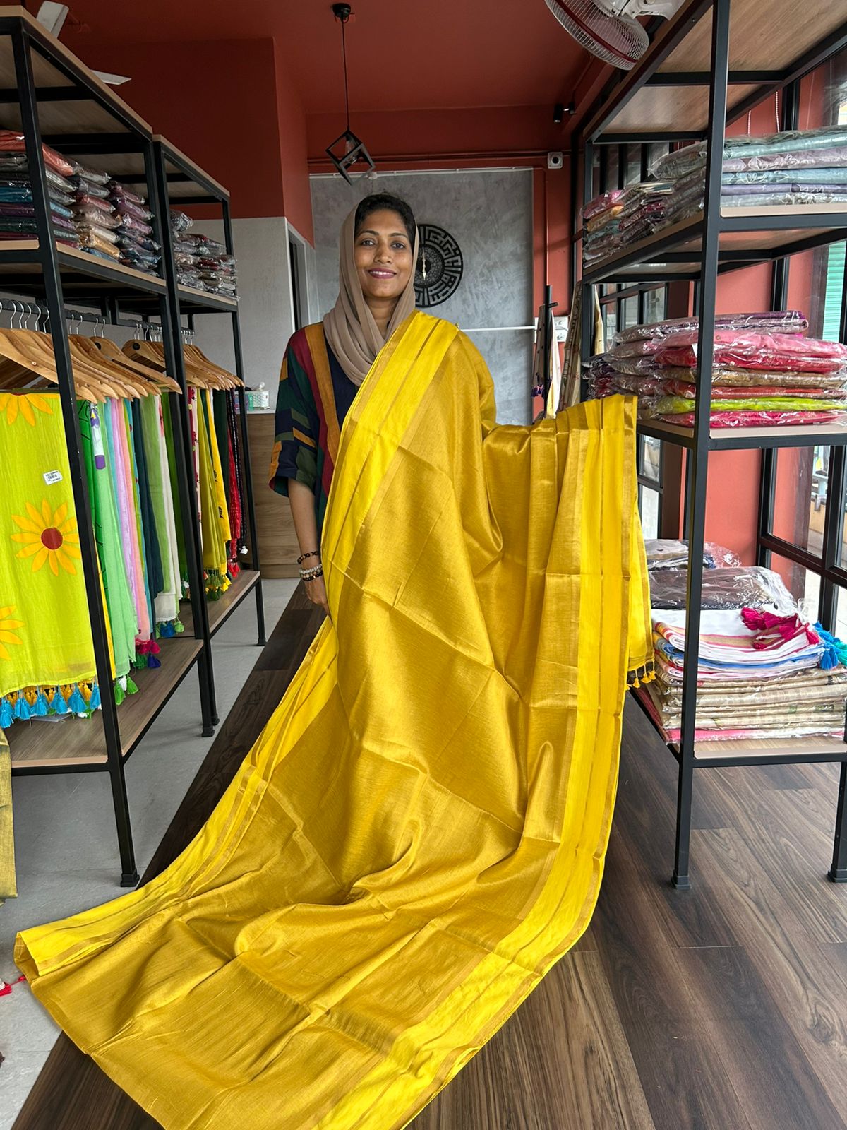 YELLOW MUL COTTON WITH ZARI TISSUE