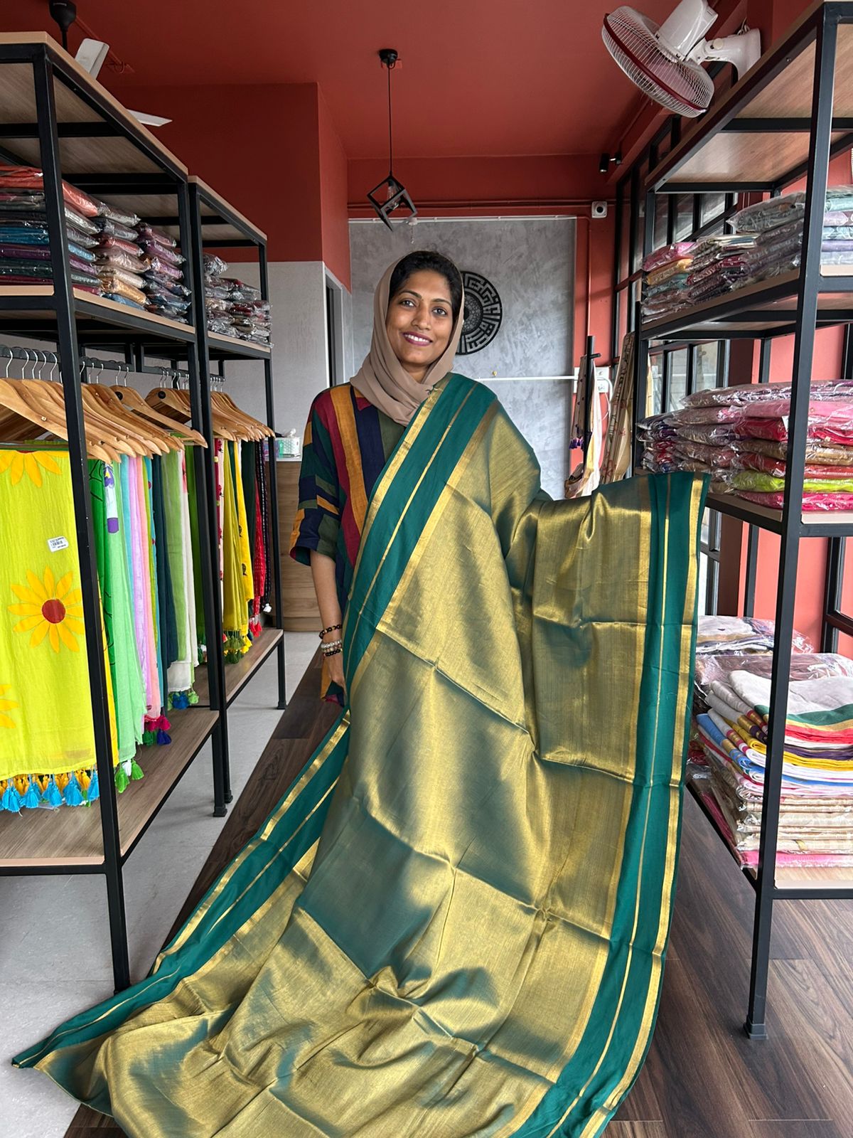 DARK GREEN MUL COTTON WITH ZARI TISSUE