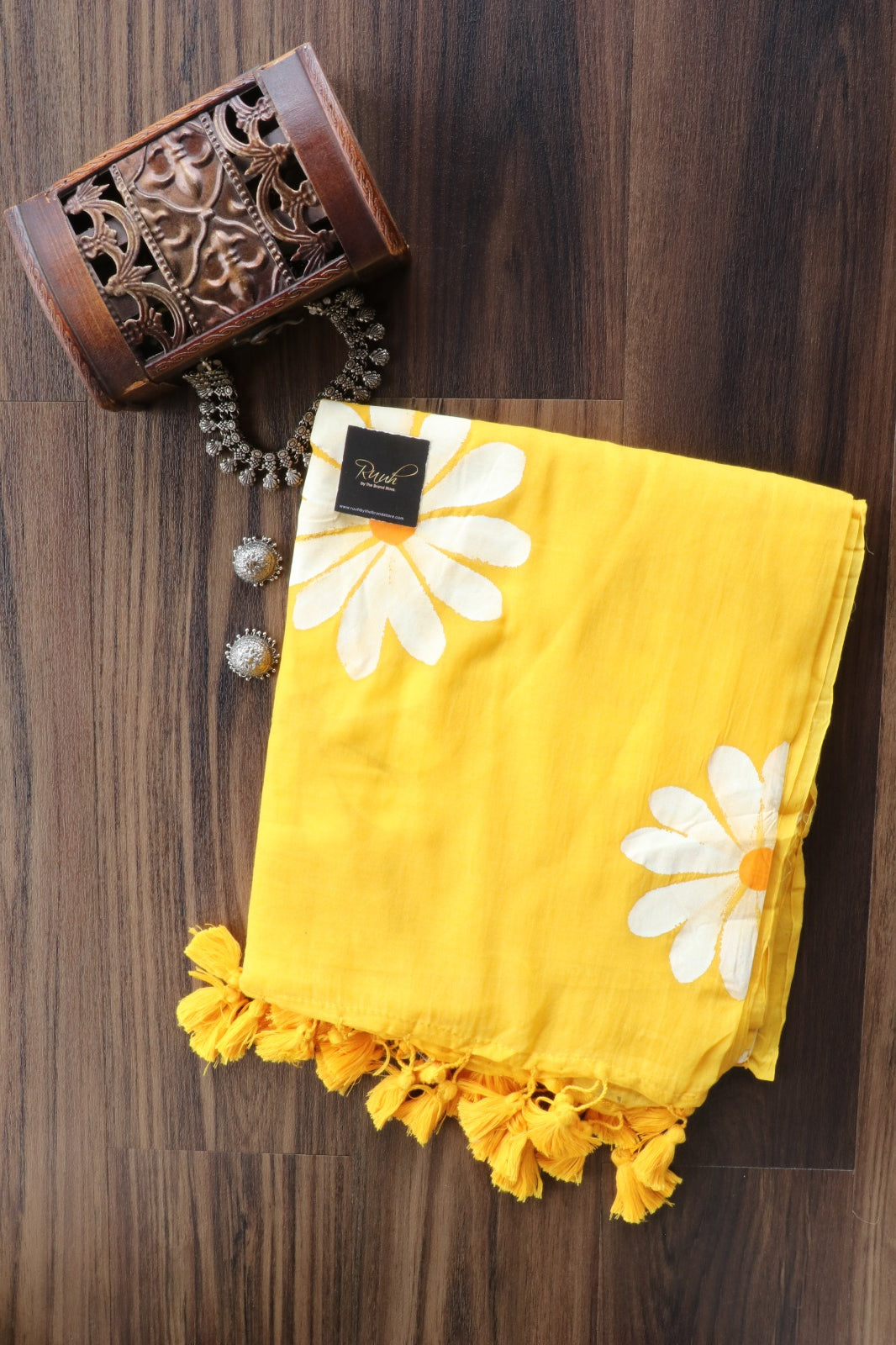 YELLOW DAISY HANDPAINTED MULMUL SAREE
