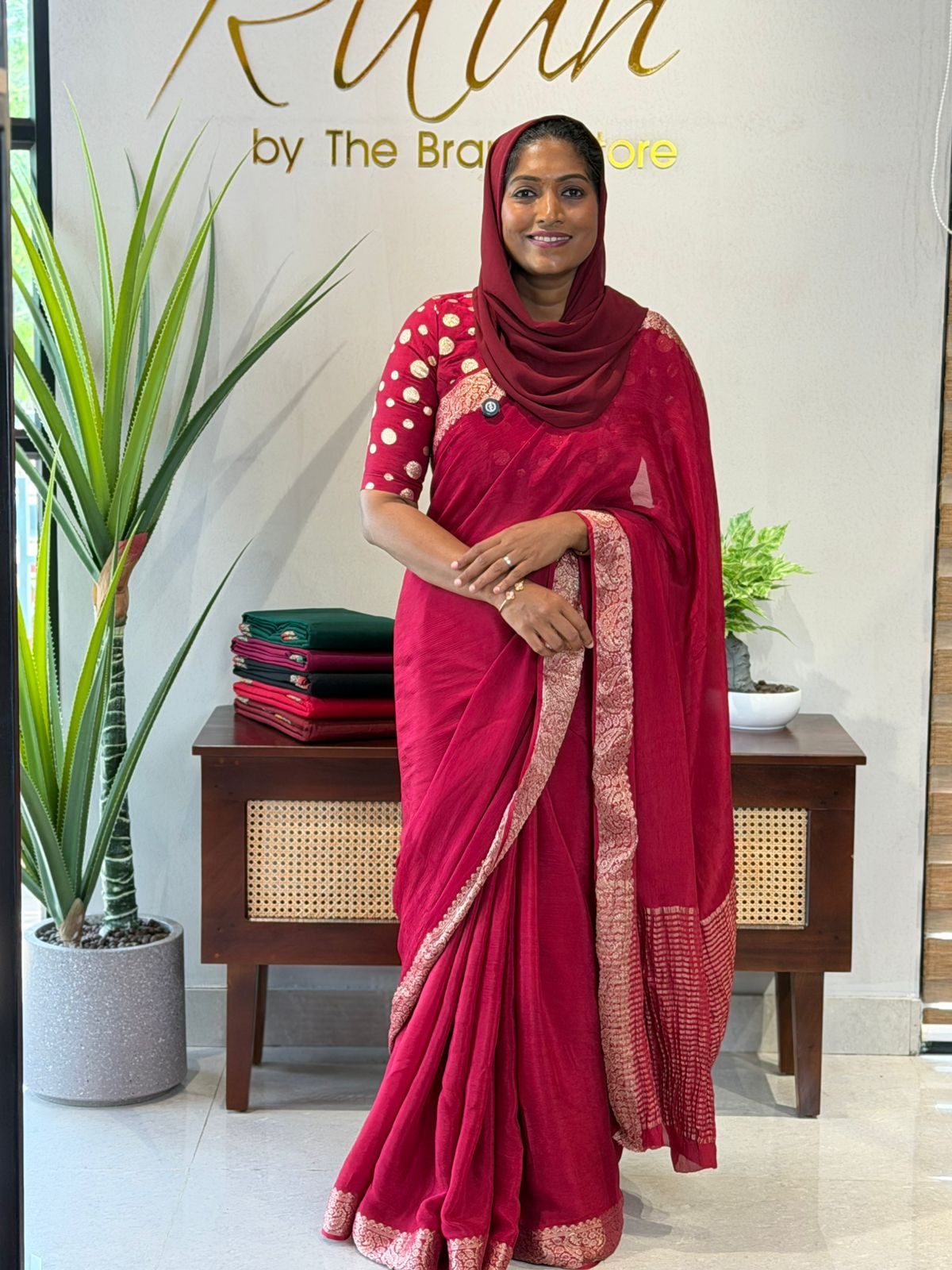 PINKISH MAROON VISCOSE CHINNON SAREE