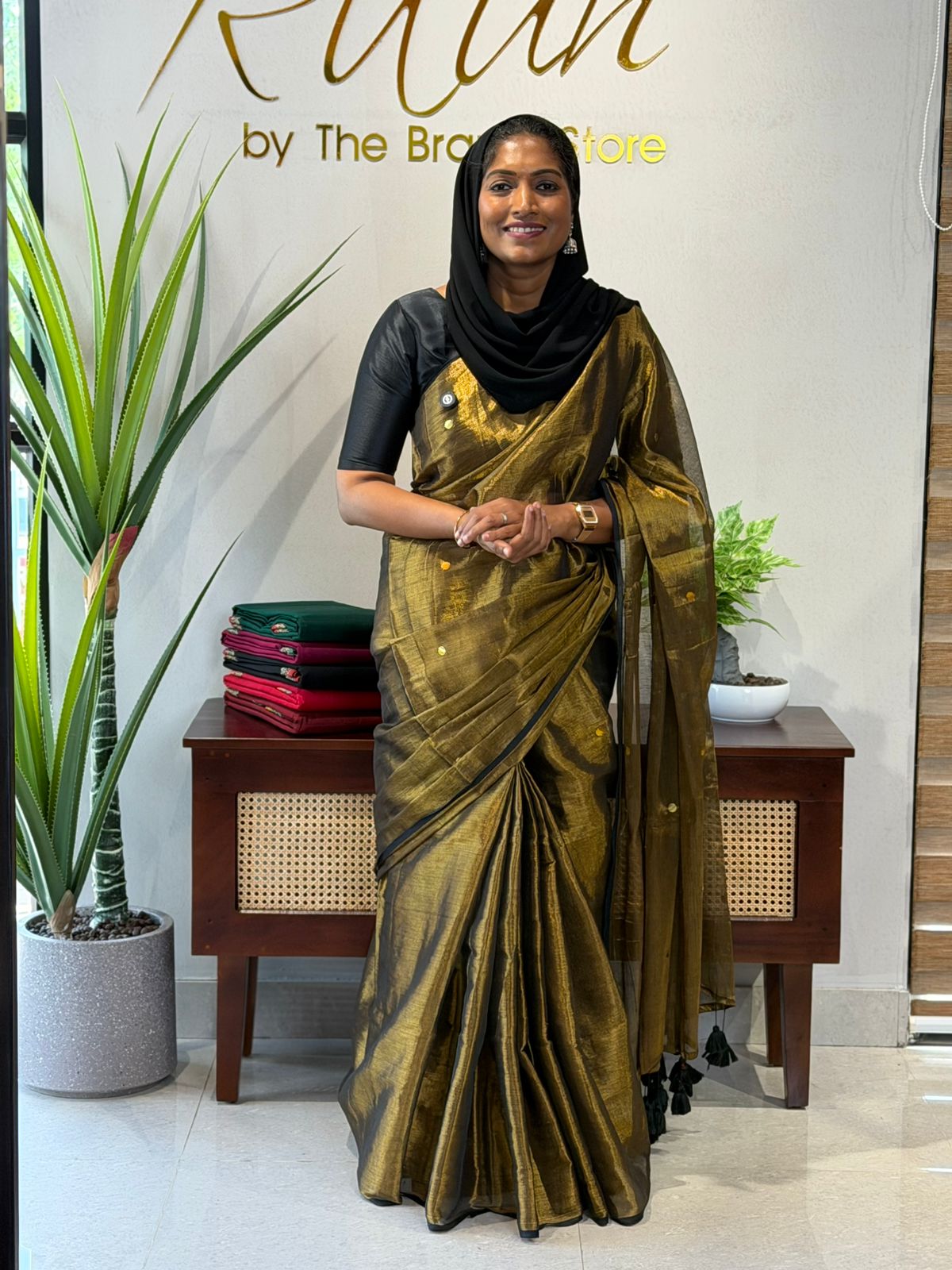 ANTIQUE GOLD MUL TISSUE SEQUENCE-TBS26MT