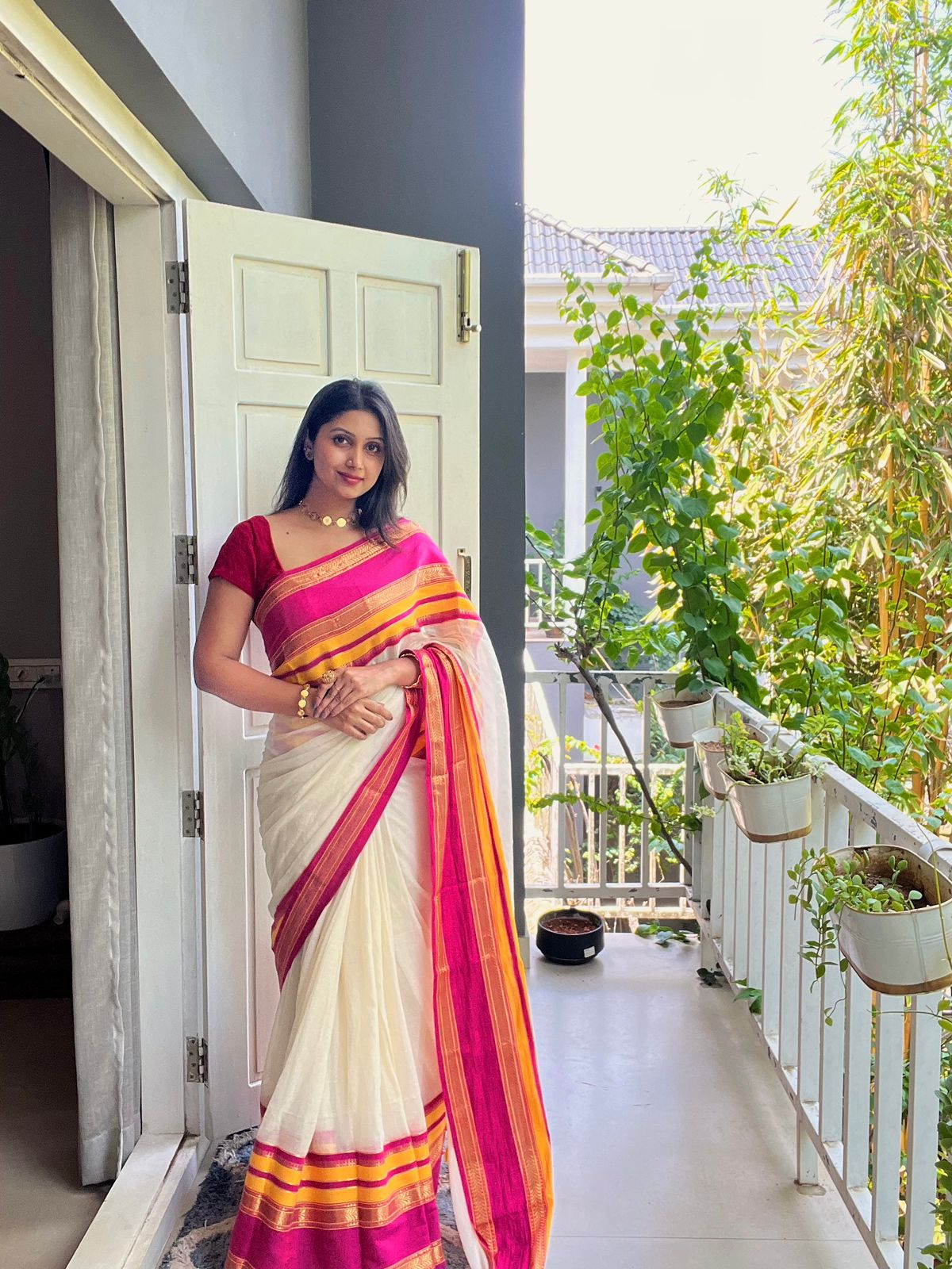 MULMUL COTTON SAREE WITH PINK & YELLOW BORDER- TBS26PY