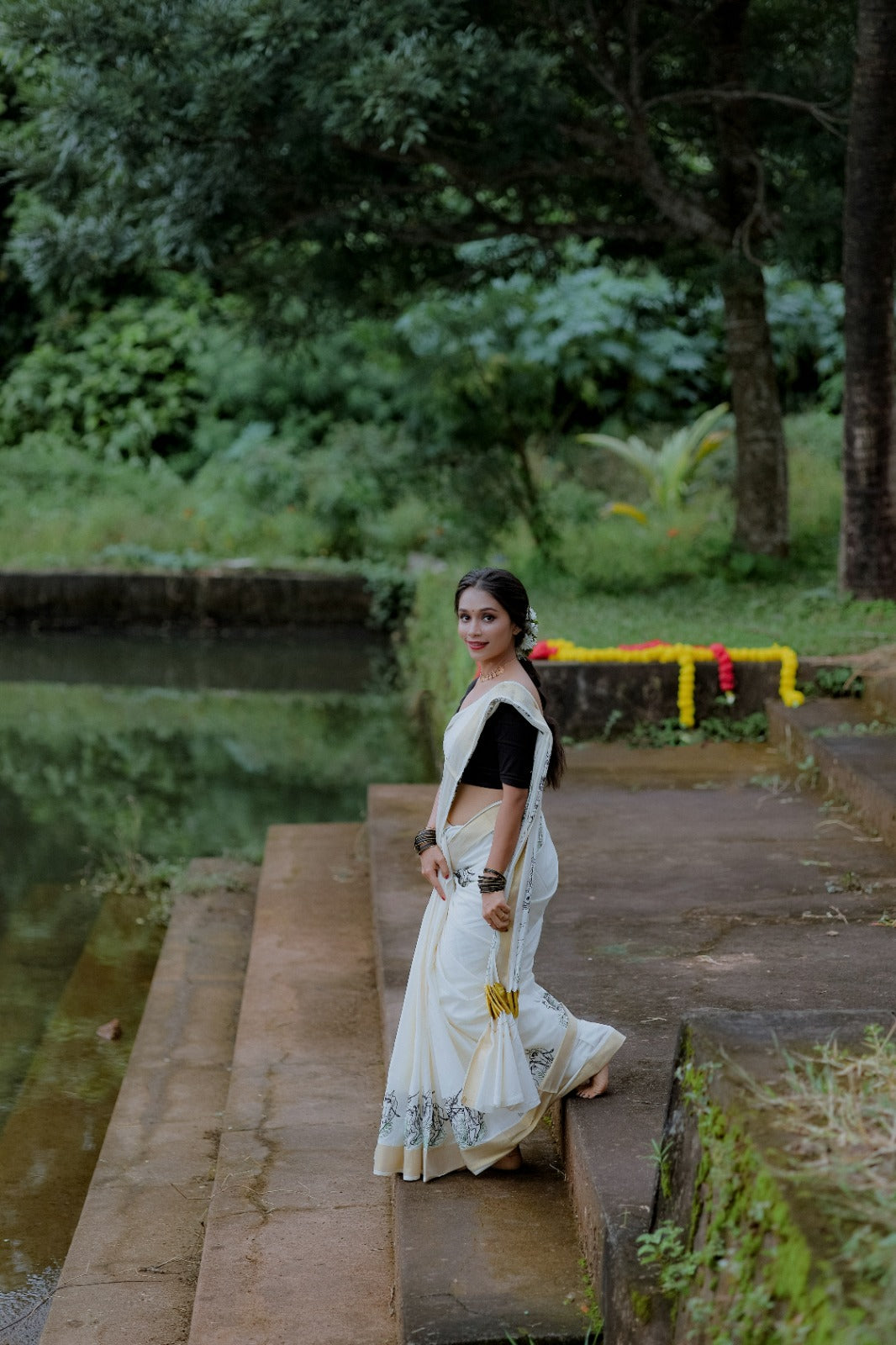 KAALA POOTTU - EMBROIDERY ON KERALA COTTON- TBS26KP
