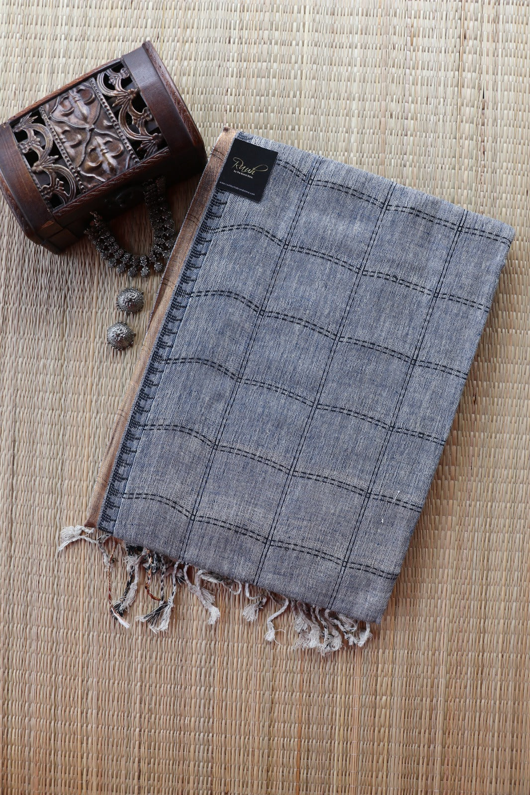 PURE LINEN CHECK SAREE - TBS26PLC