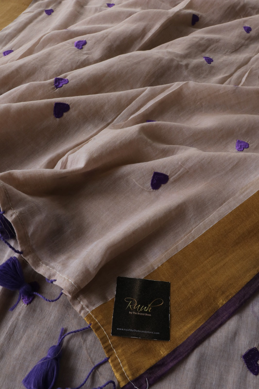 LAVENDER HEART EMBROIDERED MULMUL SAREE